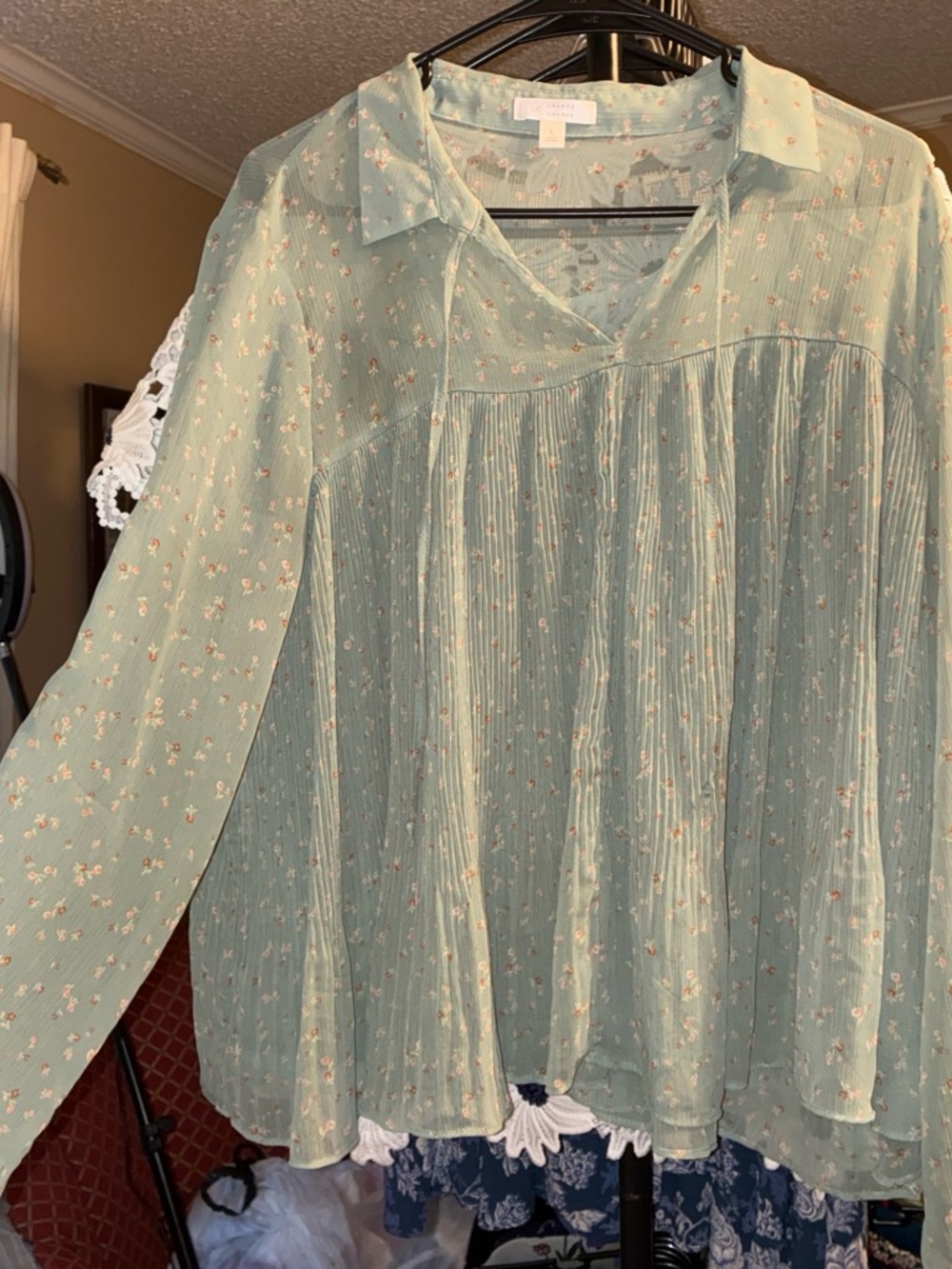 LC Lauren Conrad Mint Green Floral Pleated Blouse